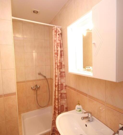 فندق Apartments And Rooms With Parking Space Mlini, Dubrovnik   8835