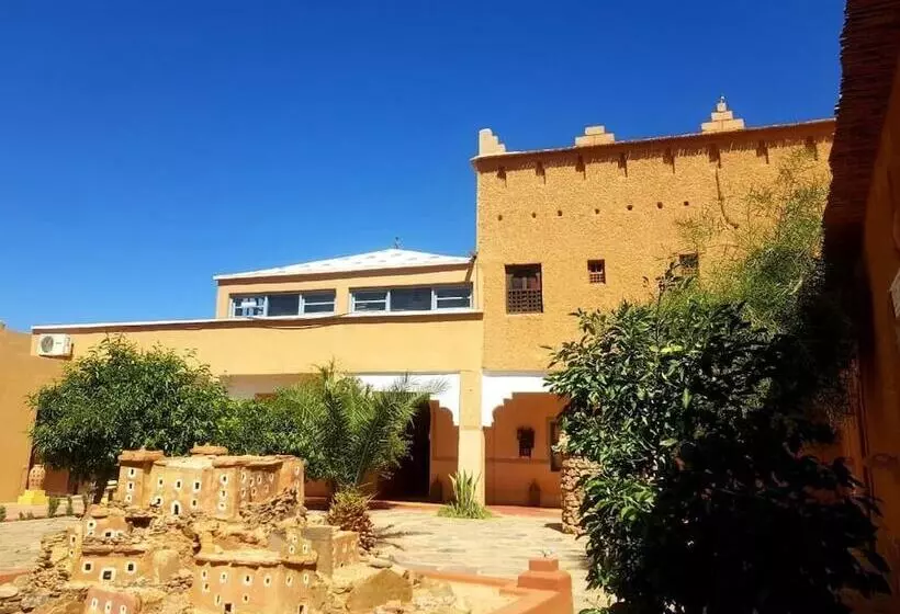 호텔 Auberge Kasbah Ennakhile