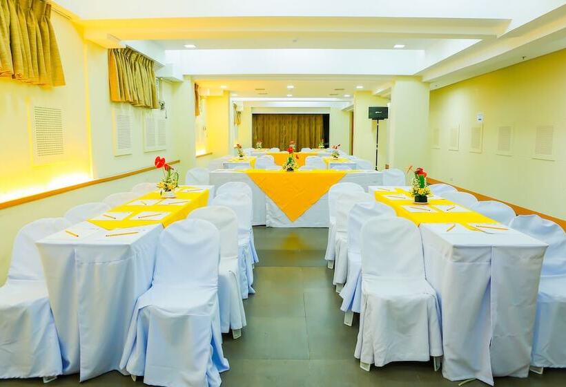 בית מלון כפרי Chalet Baguio