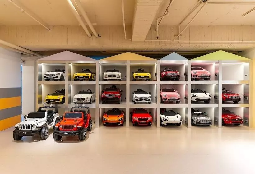 هتل Check Inn Select Taichung Dadun