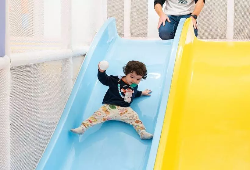 هتل Check Inn Select Taichung Dadun