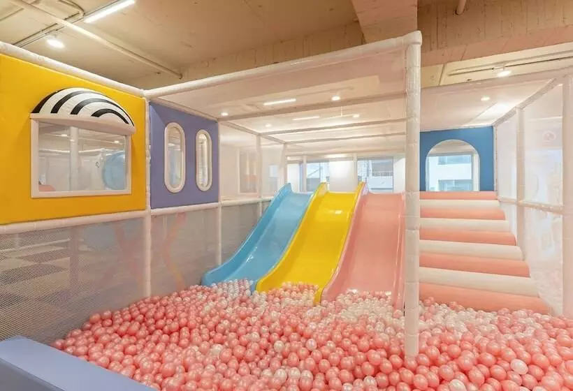 هتل Check Inn Select Taichung Dadun