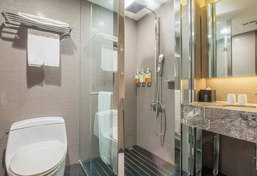 هتل Check Inn Select Taichung Dadun