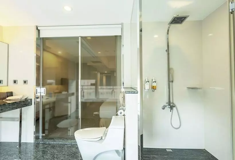 هتل Check Inn Select Taichung Dadun