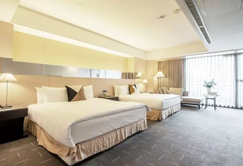 هتل Check Inn Select Taichung Dadun