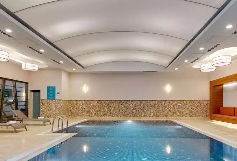 Doubletree By Hilton Hotel Van