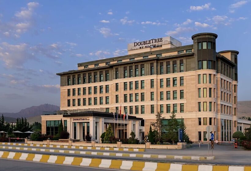 Doubletree By Hilton Hotel Van