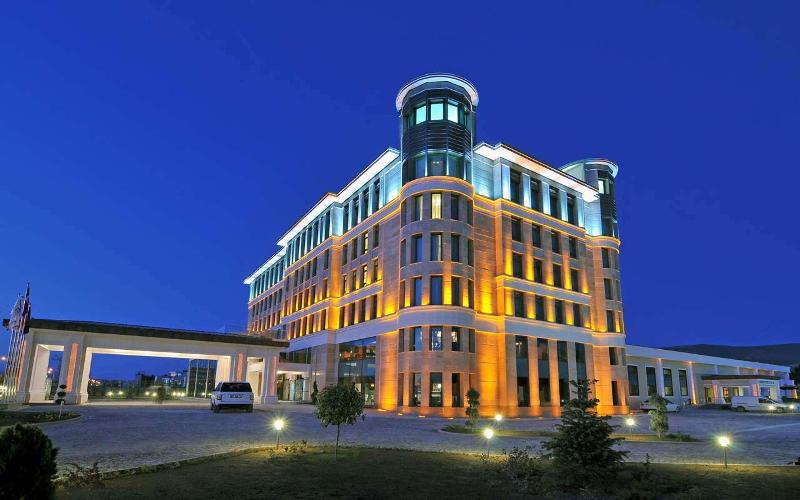 Doubletree By Hilton Hotel Van