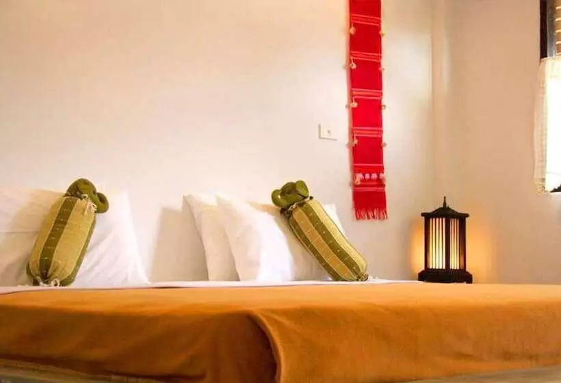 בית מלון כפרי Khaoyai Nature Life & Tours