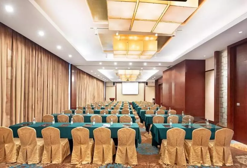 Hotel Shenzhen L.gem