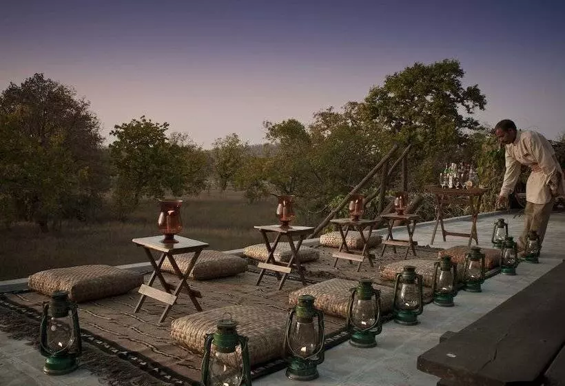 호텔 Mahua Kothi Bandhavgarh - A Taj Safari Lodge