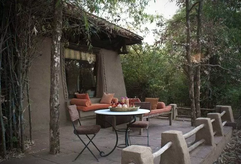 호텔 Mahua Kothi Bandhavgarh - A Taj Safari Lodge