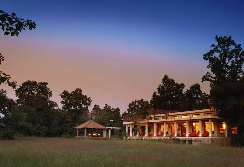 호텔 Mahua Kothi Bandhavgarh - A Taj Safari Lodge