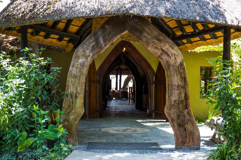 فندق Namushasha River Camping2go