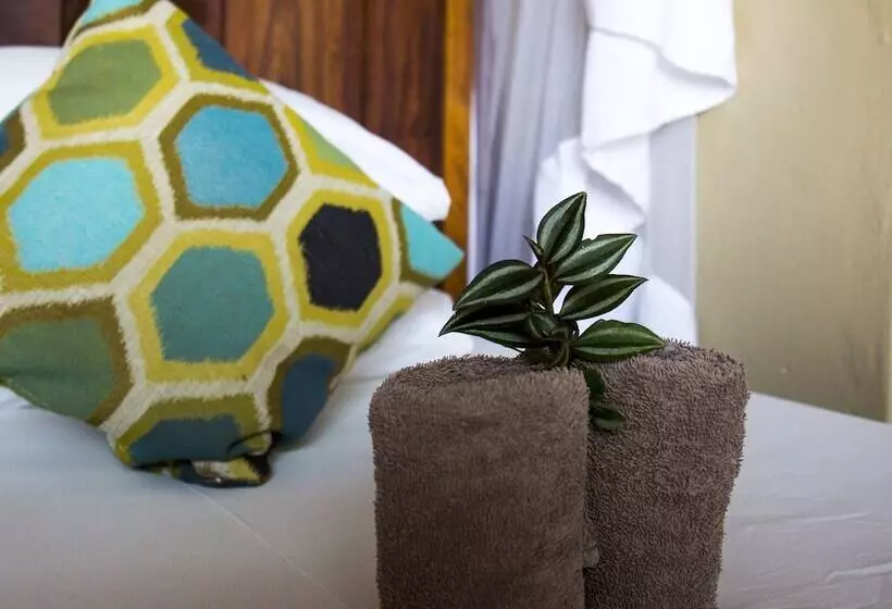 هتل Namushasha River Camping2go