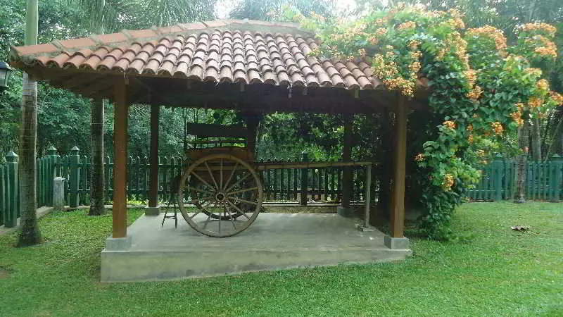 Отель Rock Chalet