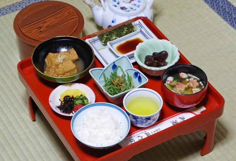 בית מלון כפרי Saimonin