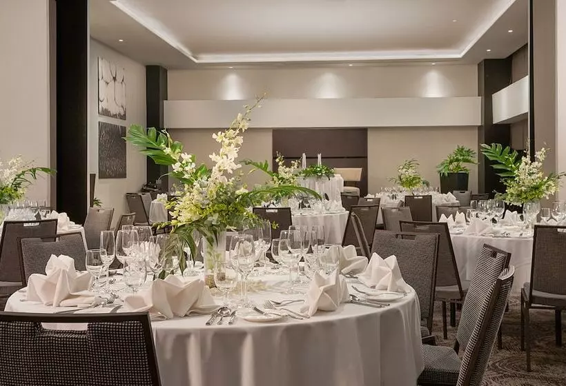 Отель Seda Abreeza