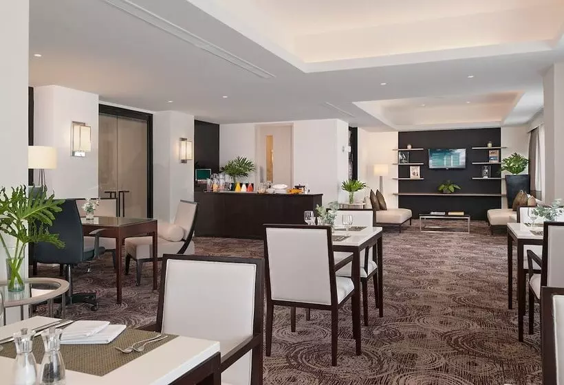 Отель Seda Abreeza