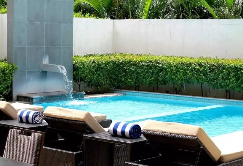 Отель Seda Abreeza