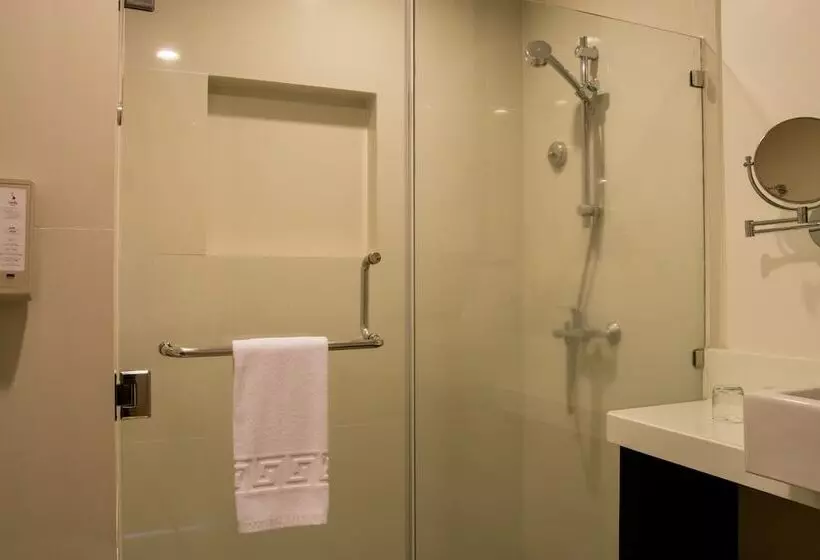 Отель Seda Abreeza