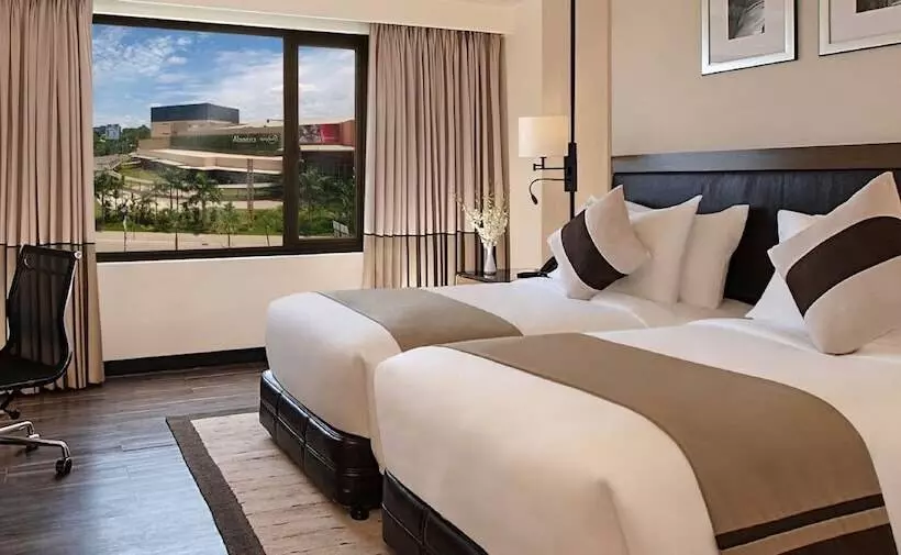 Отель Seda Abreeza