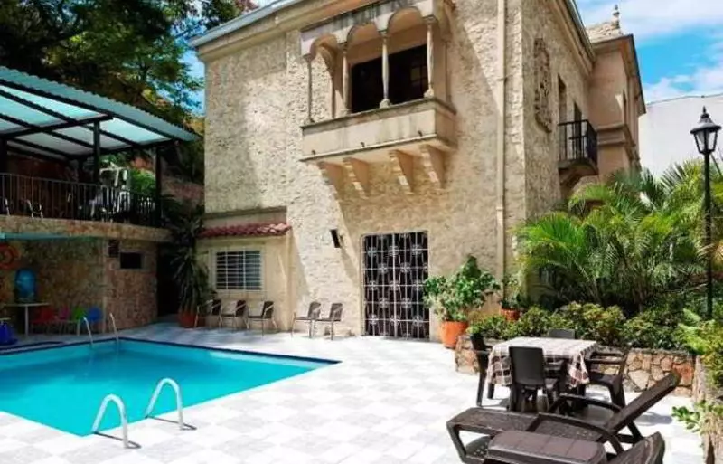 Szálloda Stein Colonial