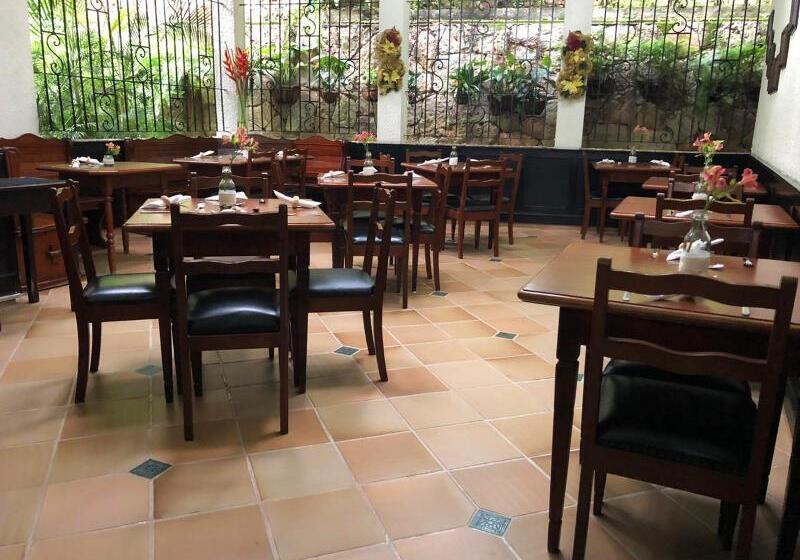 Hotel Stein Colonial