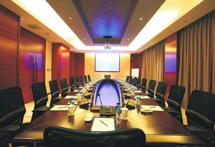 Отель Taihu Bay New Century  Jiangsu