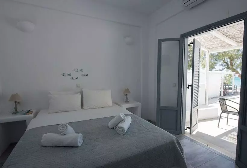 Ostria Studios & Apartments