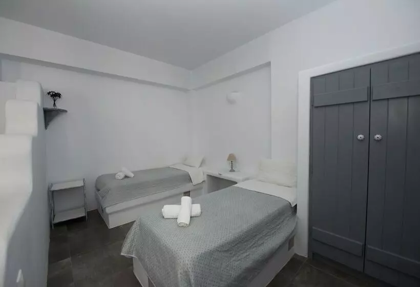 Ostria Studios & Apartments