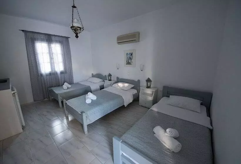 Ostria Studios & Apartments