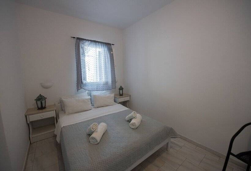 Ostria Studios & Apartments