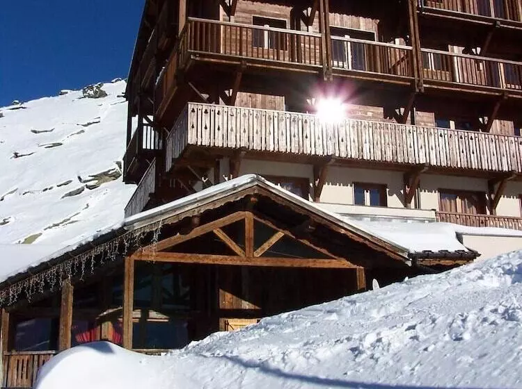 اقامتگاه Chalet Des Neiges Hermine