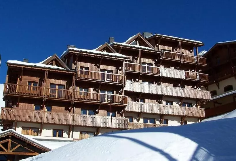 اقامتگاه Chalet Des Neiges Hermine