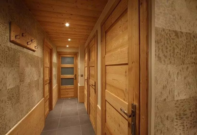 اقامتگاه Chalet Des Neiges Hermine