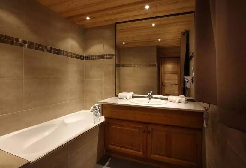 اقامتگاه Chalet Des Neiges Hermine