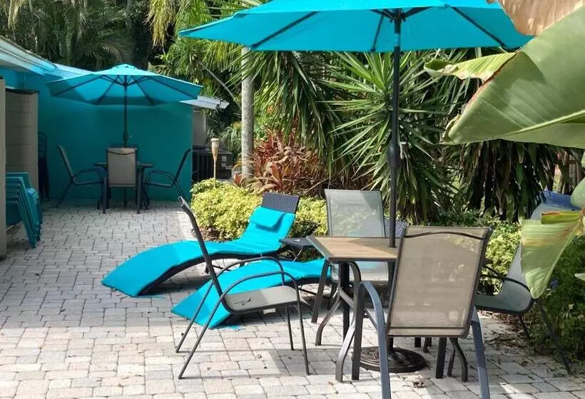 3gulls Inn Ozona Boutique Hotel Steps From Restaurants & Brewery Swimspa Pool Pet Friendly