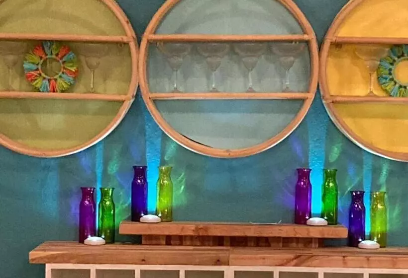 3gulls Inn Ozona Boutique Hotel Steps From Restaurants & Brewery Swimspa Pool Pet Friendly