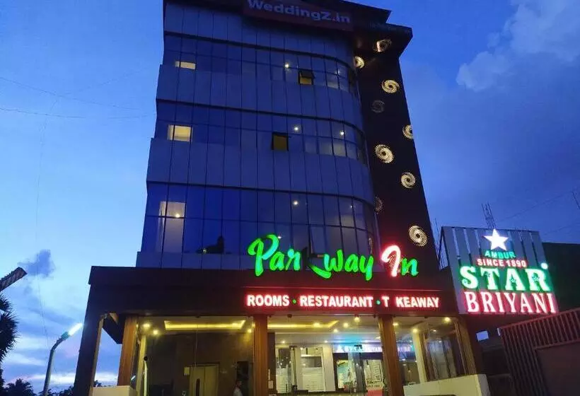 ホテル Parkwayinn