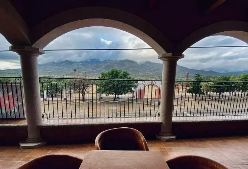 Hotelli Real De Los Alamos