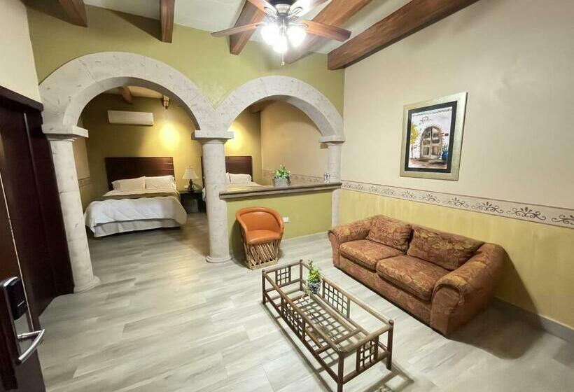 Otel Real De Los Alamos