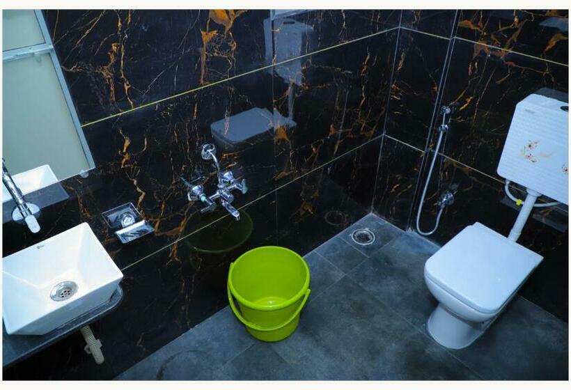 Hotel Sai Siddhigiri Villa