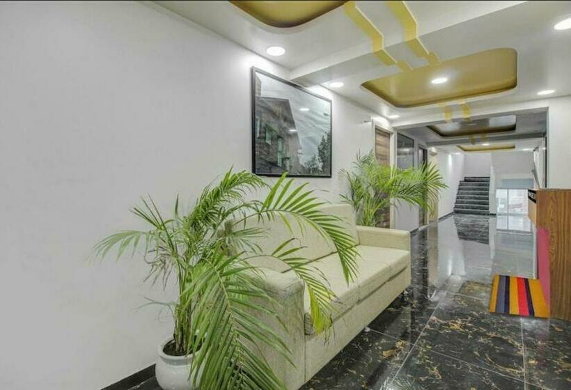 Hotel Treebo Trend The White Castle