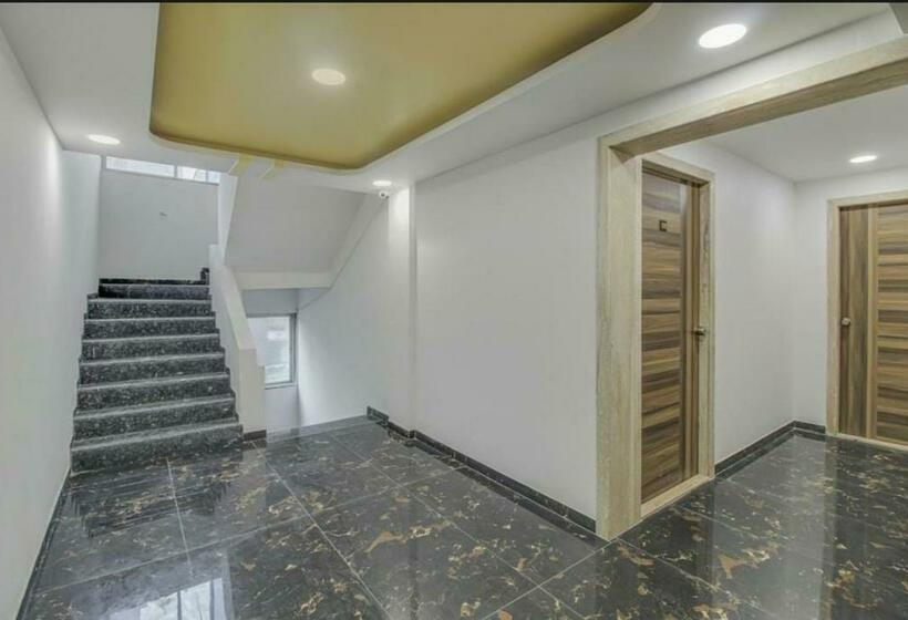 Hotel Treebo Trend The White Castle