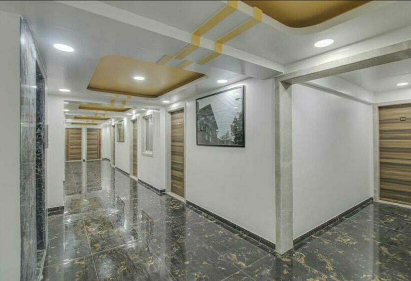 Hotel Treebo Trend The White Castle