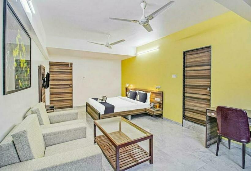 Hotel Treebo Trend The White Castle