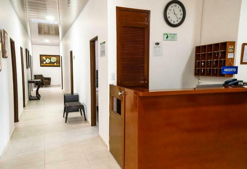 ホテル Dorado Real Hdr