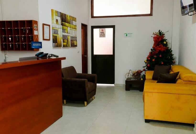 ホテル Dorado Real Hdr