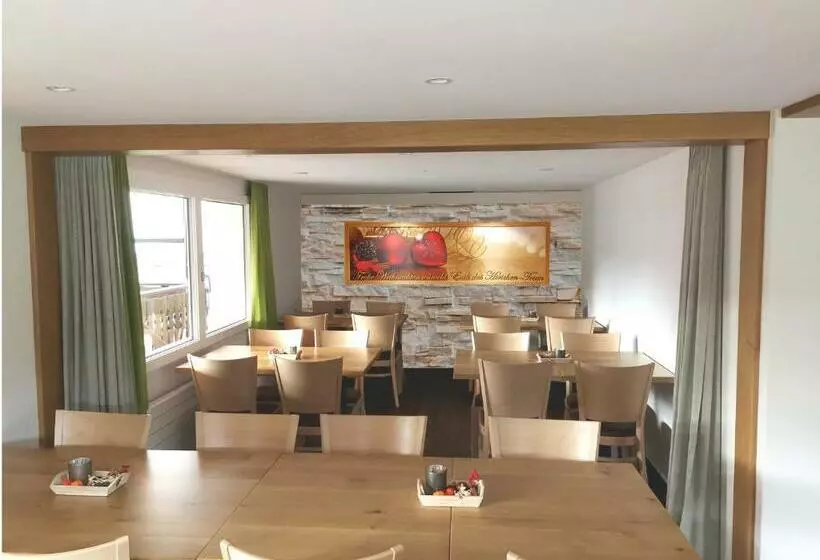 ホテル Gasthaus Hirschen Ag, Oberiberg